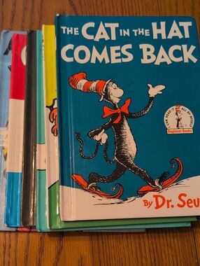 Lot Of 6 Beginner books, including The Cat In The Hat Comes Back.